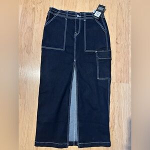 True religion Denim cargo Jean skirt Size 28